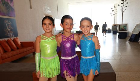  Camila Garcia, Ines Gutierrez y Regina Guerra.