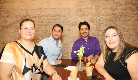  Mercedes Quintanar, Rafael Luévano, Mau y Silvia Martínez.