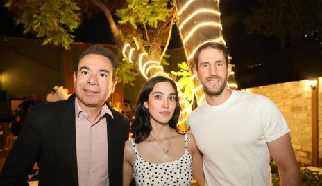  Aarón Torres, Mauricio López y Ale Eternod.