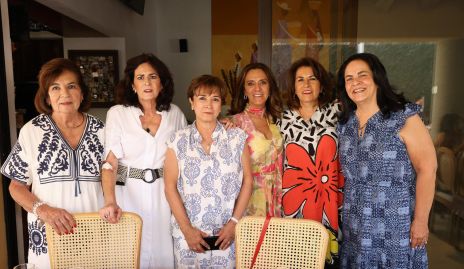  Tere Tobías, Raquel Báez, Estela Tobías, Tichis Araiza, Rosario  Báez y Elsa Martínez.
