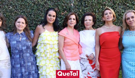  Familia Tobías Gómez, Marisa, Maggie, Marily, Ana, Melita, Isabel y Mimí.