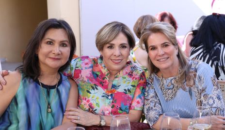  Silvia Andrade, Laura Álvarez y Marisa Romero.