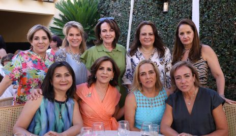  Laura Álvarez, Marisa Romero, Lourdes Gómez, Coco Leos, Montse Fonte, Silvia Andrade, Ana Tobías, Mimí Hinojosa y Karina Ramos.