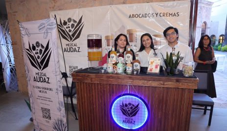  Silvia Adame, Ana Karen Padrón y Ricardo Ruiz.