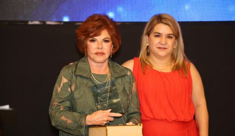  Leticia Serment y Carmenchu.