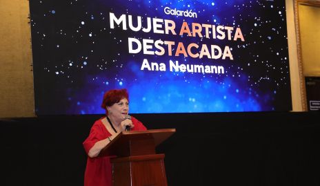  Ana Neumann.
