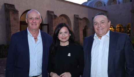  José Victoriano Martínez, Mónica Rivera y Fernando Flores.