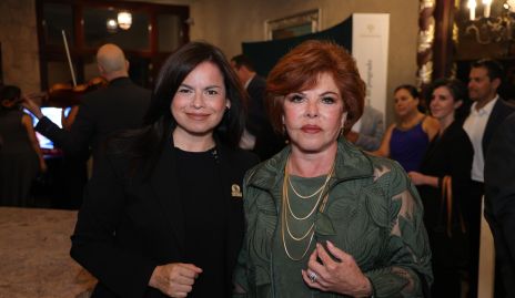  Mónica Rivera y Leticia Serment.