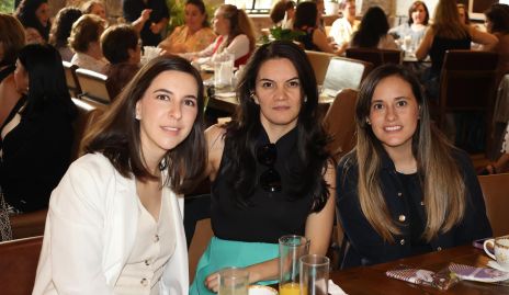 Paulina Solano, Lucero Chávez y Annie Medina.