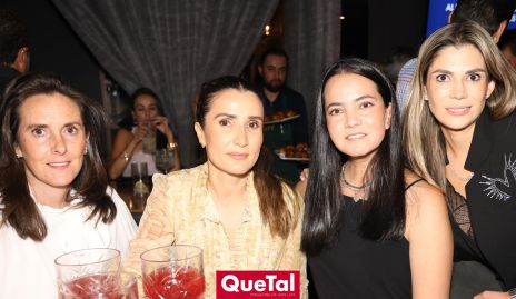 Paola Meade, Lourdes Orozco, Mariana Meade e Imelda Martínez.