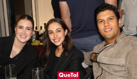  Macarena Anaya, Valeria Navarro y Juan Manuel Piñero.