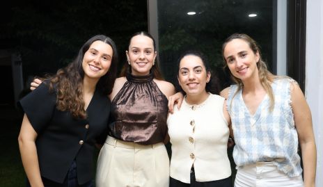  Rebeca Treviño, Ale Martínez, Ale Zepeda y Ángeles Mahbub.