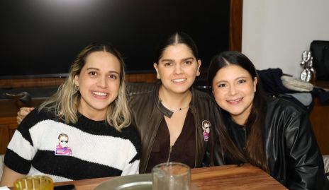  Fernanda Rodríguez, Paty Torres y Ale Quiroz.