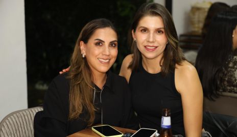  Fernanda de León y Ana Fuentes.