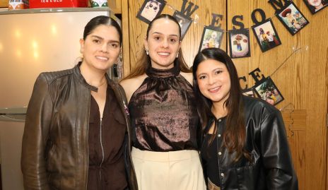  Paty Duque, Ale Martínez y Alicia Quiroz.