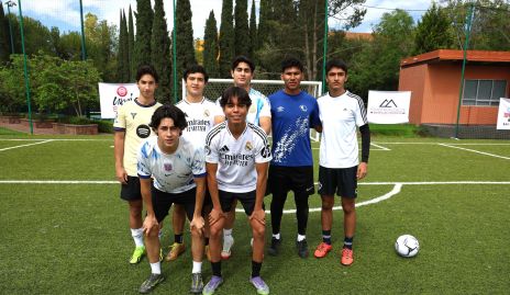  Equipo 12.