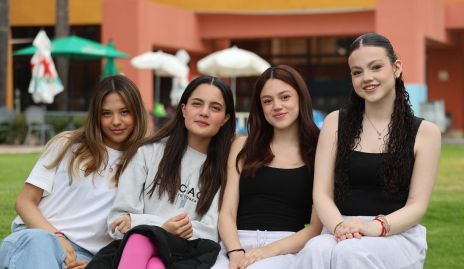  Tania Fabiola Martínez, Carol Zoé Ruiz, Paola y Anel Rodríguez.