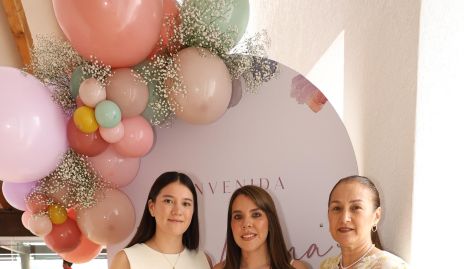  Adriana de la Fuente, Paulina Cruz y Margarita Martínez.