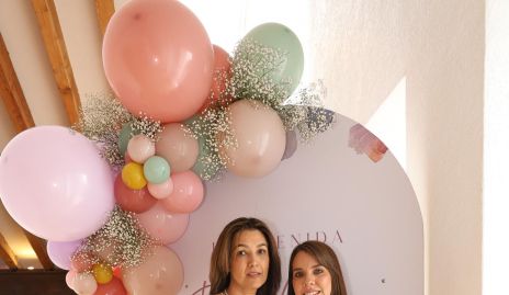  Chiquis Martínez con su hija Paulina Cruz.