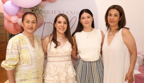  Margarita Martínez, Paulina Cruz, Adriana de la Fuente y Chiquis Martínez.