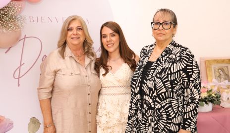  Ana María Santos, Paulina Cruz y Lula Martínez.