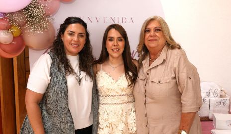  Pilar Abaroa, Paulina Cruz y Ana María Santos.