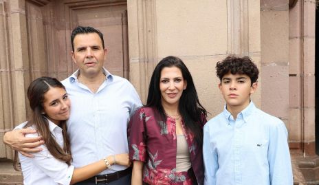  Vale Tanus, Pepe Tanus, Paty Guerrero y Pepe Tanus.