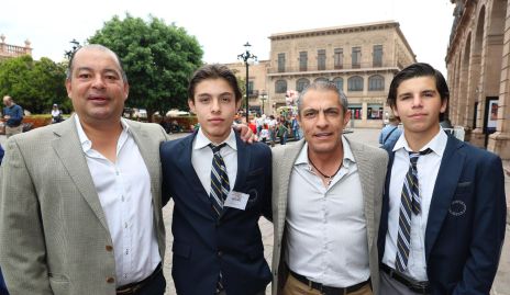  Oscar González, Arturo González, Arturo González y Hugo Vidal.