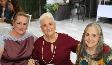  Angélica Díaz, Lucy Aranda y Ana Luisa Pérez.