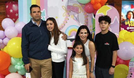  Pepe Tanus, Valentina Tanus, Pau Tanus, Paty Guerrero y Pepe Tanus.