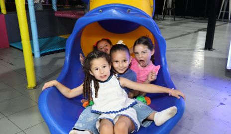  Priscila, Bárbara, Inés y Alexandra.