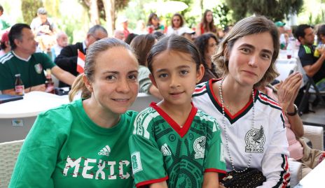  Citlali Rivas, Silvana Trujillo y Gabriela Flores.