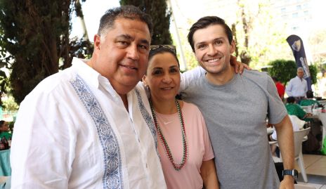  Chapo Torres, Ana Mari Flores y José Manuel Torres.