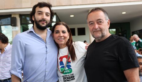  Guillermo González, Martha Rodríguez y Guillermo González.