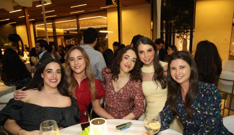  Ana, Luzma, Begoña, Isa Gaviño y  Paula Navarro.