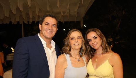  René Pierdant, Charo Valladares y Rocío Muriel.