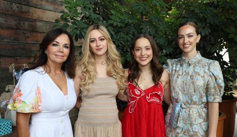  Elsa Tamez, Valeria Guerrero, Lau Bravo y Vero Sojo.
