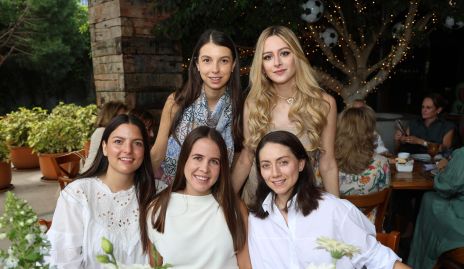  Isa Gaviño, Valeria Guerrero, Gaby González, Montse Anaya y Nayelli Maya.