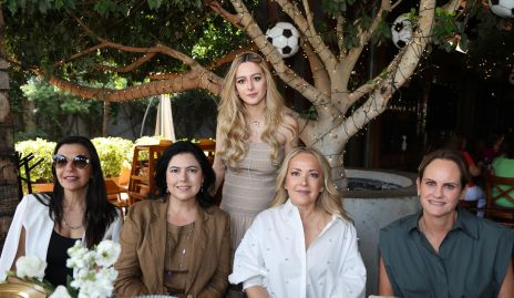  Mely Mahbub, Christianne Esper, Valeria Guerrero, Claudia del Pozo y Rocío Gómez.