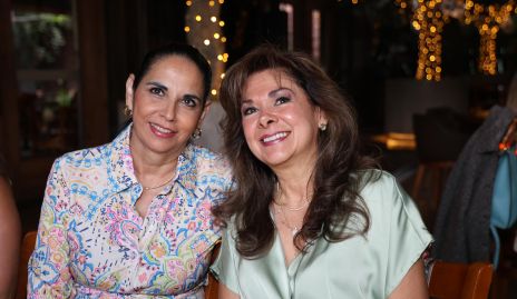  Malu Espinosa y Elia Córdova.