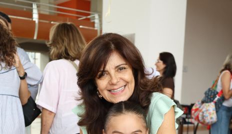  Martina Valle y Paty Silos.