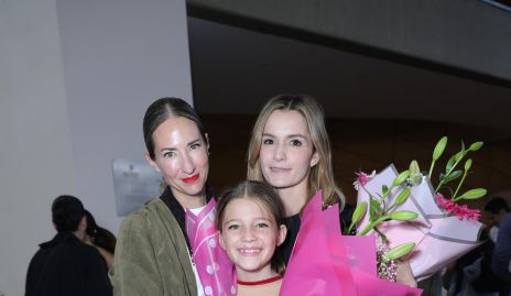  Pamela Padilla, Isabela, Verónica y Emilia Meade.