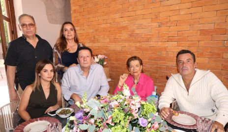  Enrique Morán, Fernanda Lozano, Arleth López, Luis Fernando Lozano,  Nona Berrones y David Lozano.