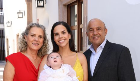  Marcela Pozo, Marcela Schekaiban, Regina y Juan Carlos Schekaiban 