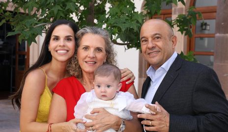 Marcela Schekeinban, Marcela Pozo, Regina y Juan Carlos Schekaiban.