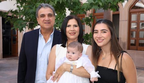  Familia Solís.