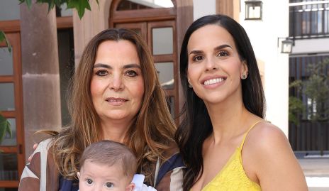  Fernanda Lozano, Marcela Schekeinban y Regina.