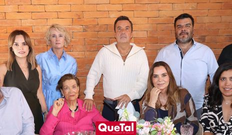  Luis Fernando Lozano, Arlette Robles, Güera Valle, Nona Berrones, David Lozano, Fernanda Lozano, Juan Manuel Andrade, Enrique Morán y Ari Alessi.