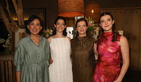  Karina García, Claudia Pozos, Amelia Padilla y Fátima García.