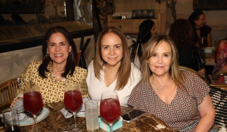  Susana Jonguitud, Citlali Rivas e Ingrid Pérez.